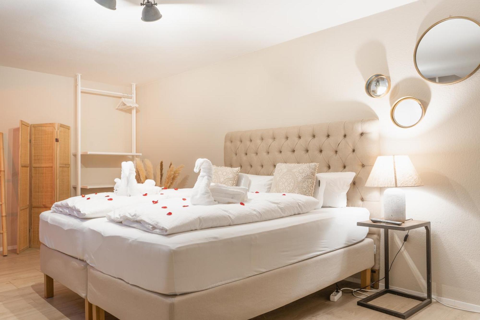 Seeblick-Oase Istayunixi Seenaehe-Sauna-Balkon-Netflix-Parkplatz Ohningen Buitenkant foto