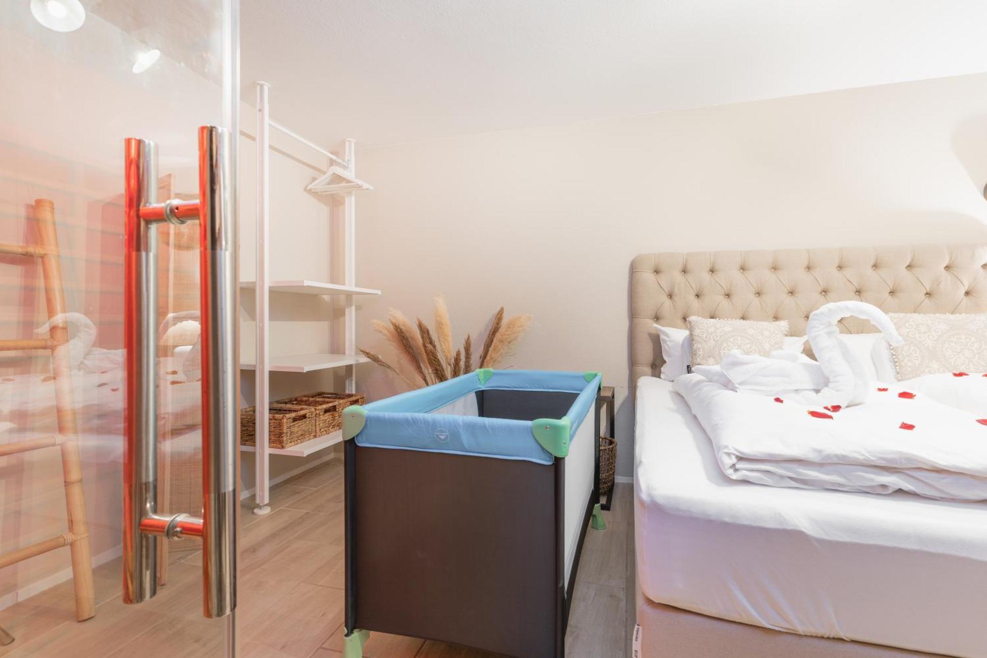 Seeblick-Oase Istayunixi Seenaehe-Sauna-Balkon-Netflix-Parkplatz Ohningen Buitenkant foto