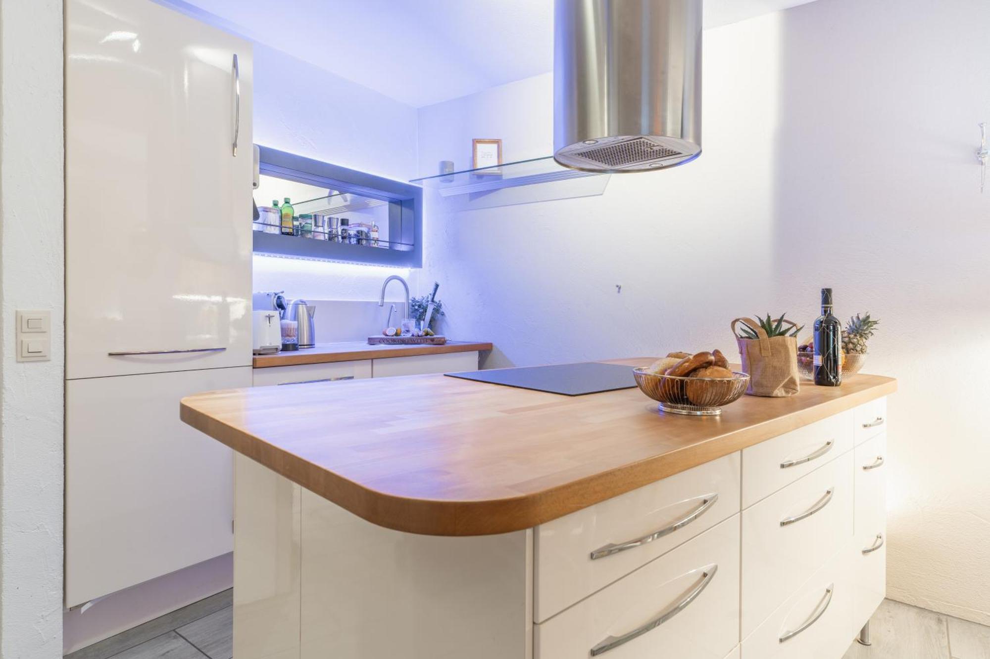 Seeblick-Oase Istayunixi Seenaehe-Sauna-Balkon-Netflix-Parkplatz Ohningen Buitenkant foto