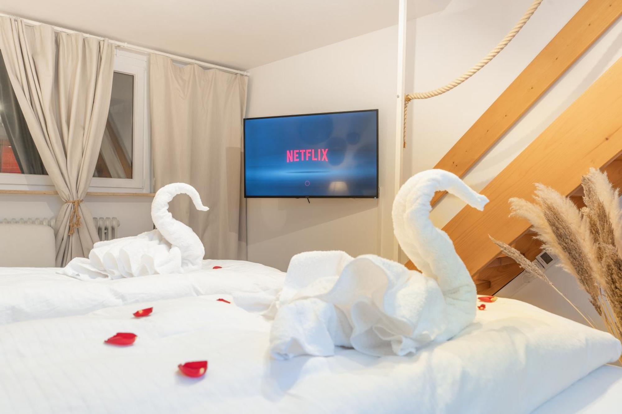 Seeblick-Oase Istayunixi Seenaehe-Sauna-Balkon-Netflix-Parkplatz Ohningen Buitenkant foto