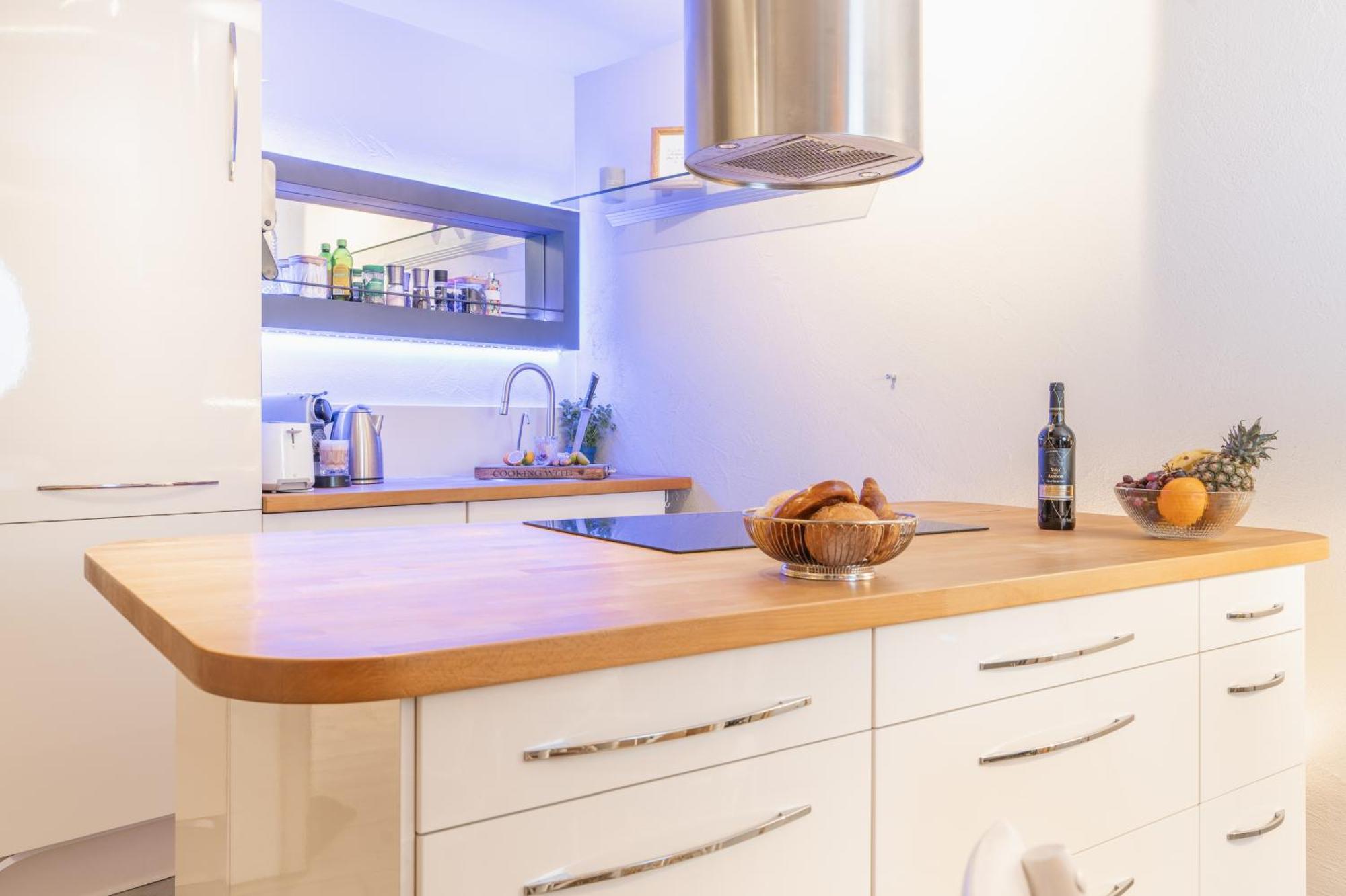 Seeblick-Oase Istayunixi Seenaehe-Sauna-Balkon-Netflix-Parkplatz Ohningen Buitenkant foto