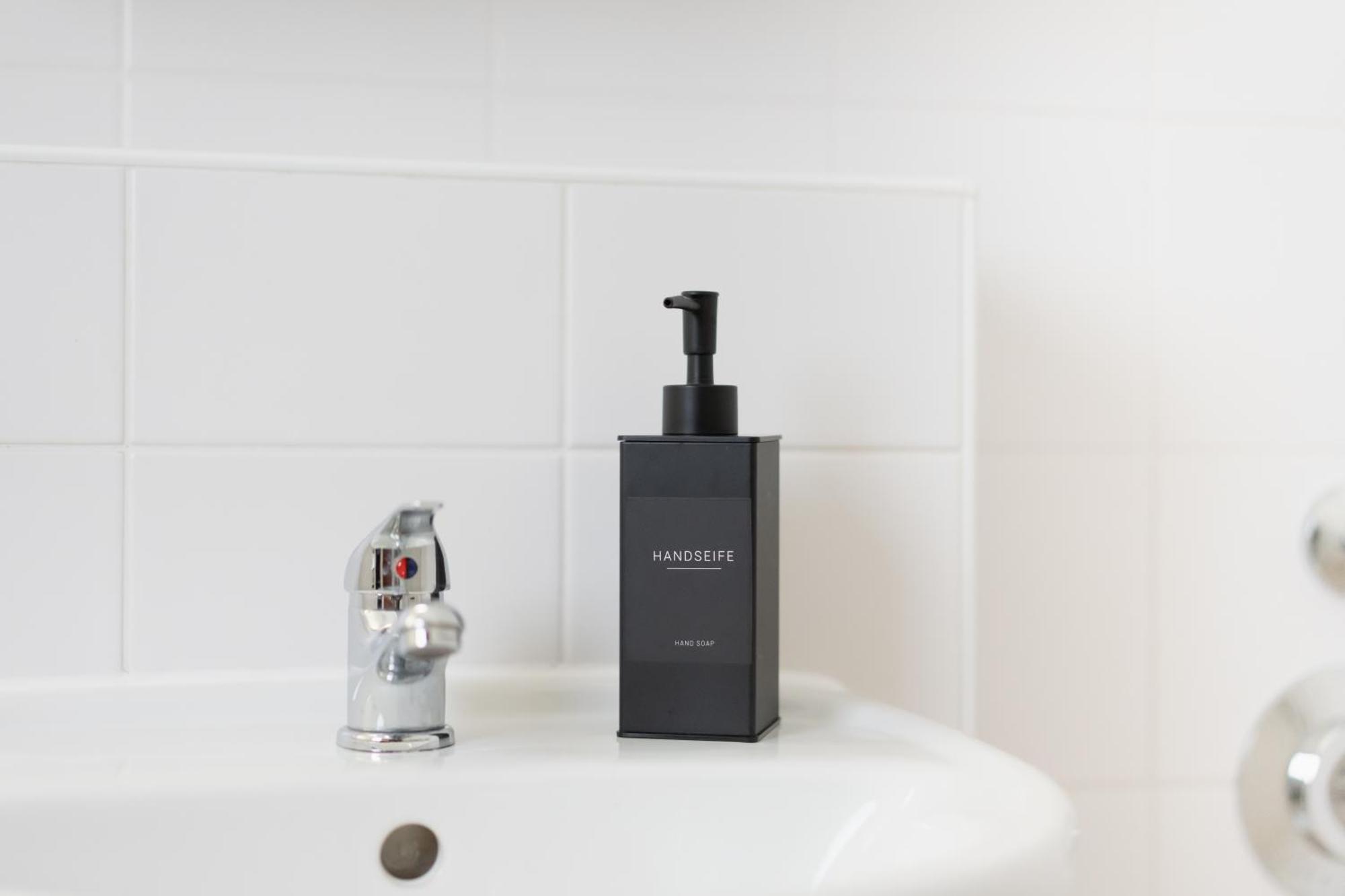 Seeblick-Oase Istayunixi Seenaehe-Sauna-Balkon-Netflix-Parkplatz Ohningen Buitenkant foto