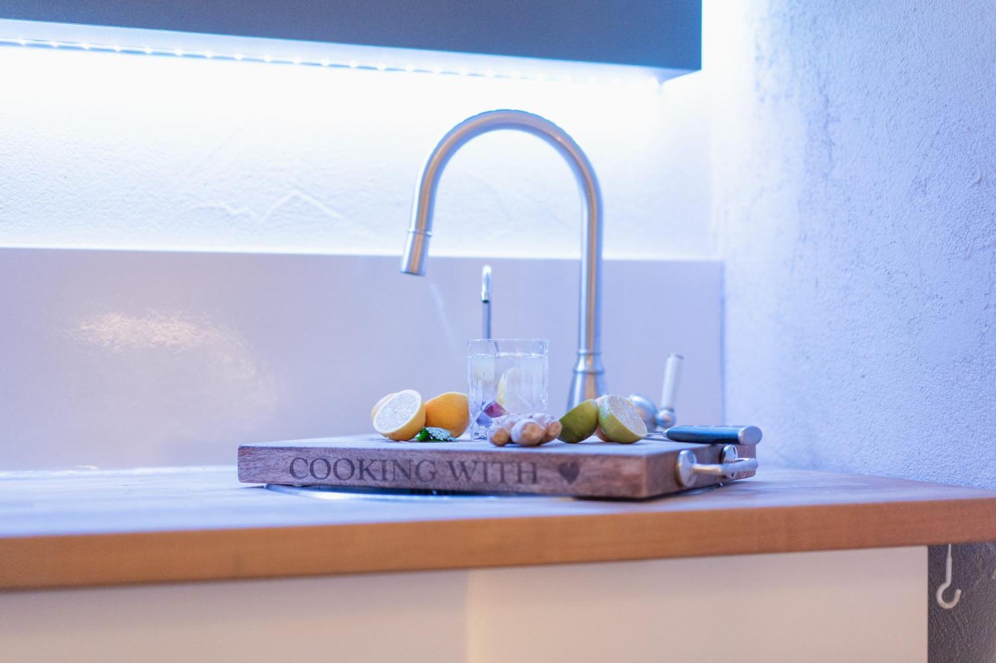 Seeblick-Oase Istayunixi Seenaehe-Sauna-Balkon-Netflix-Parkplatz Ohningen Buitenkant foto